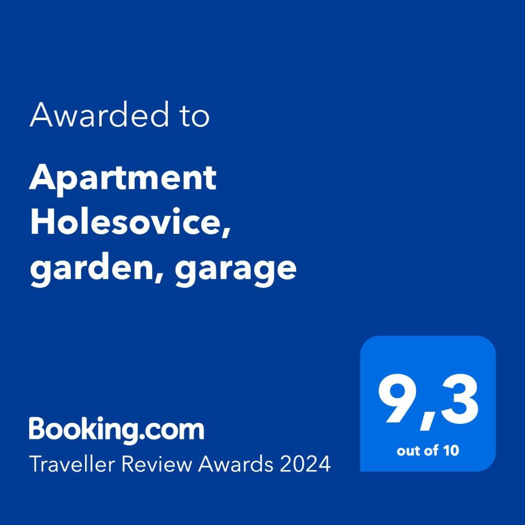 Apartment Holesovice, Garden, Garage Prague Luaran gambar
